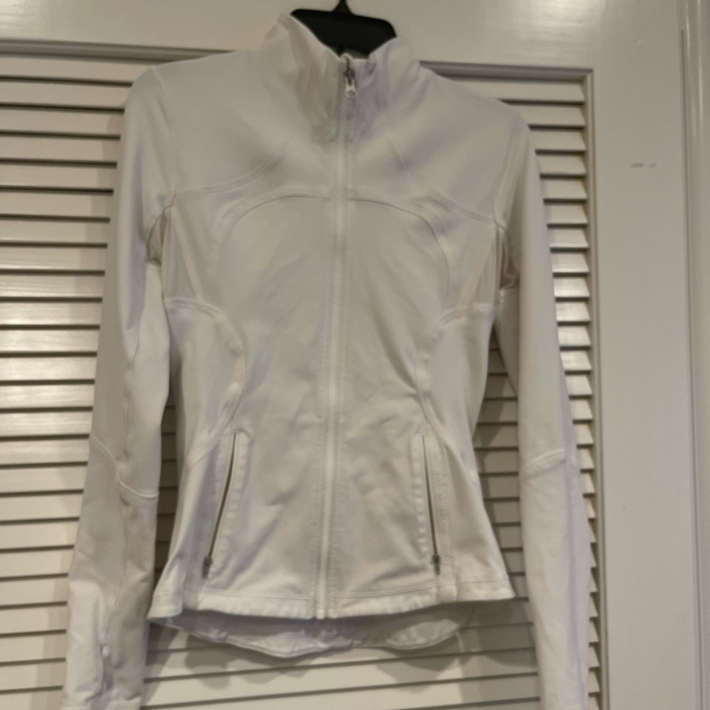 White lulu lemon define jacket size 6